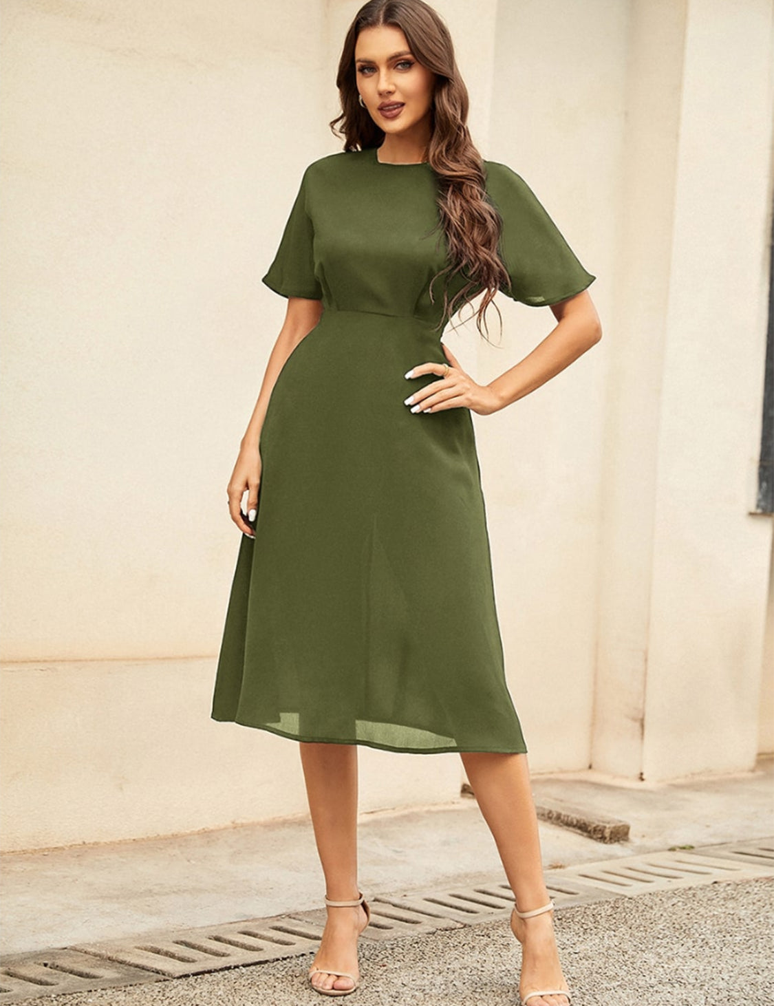 Round Neck Short Sleeve Midi Dress